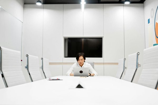 What Are the Emerging Trends Impacting UK Businesses Today?